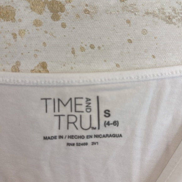 Time and Tru Women's White Tank Top size 4-6 - Picture 2 of 3